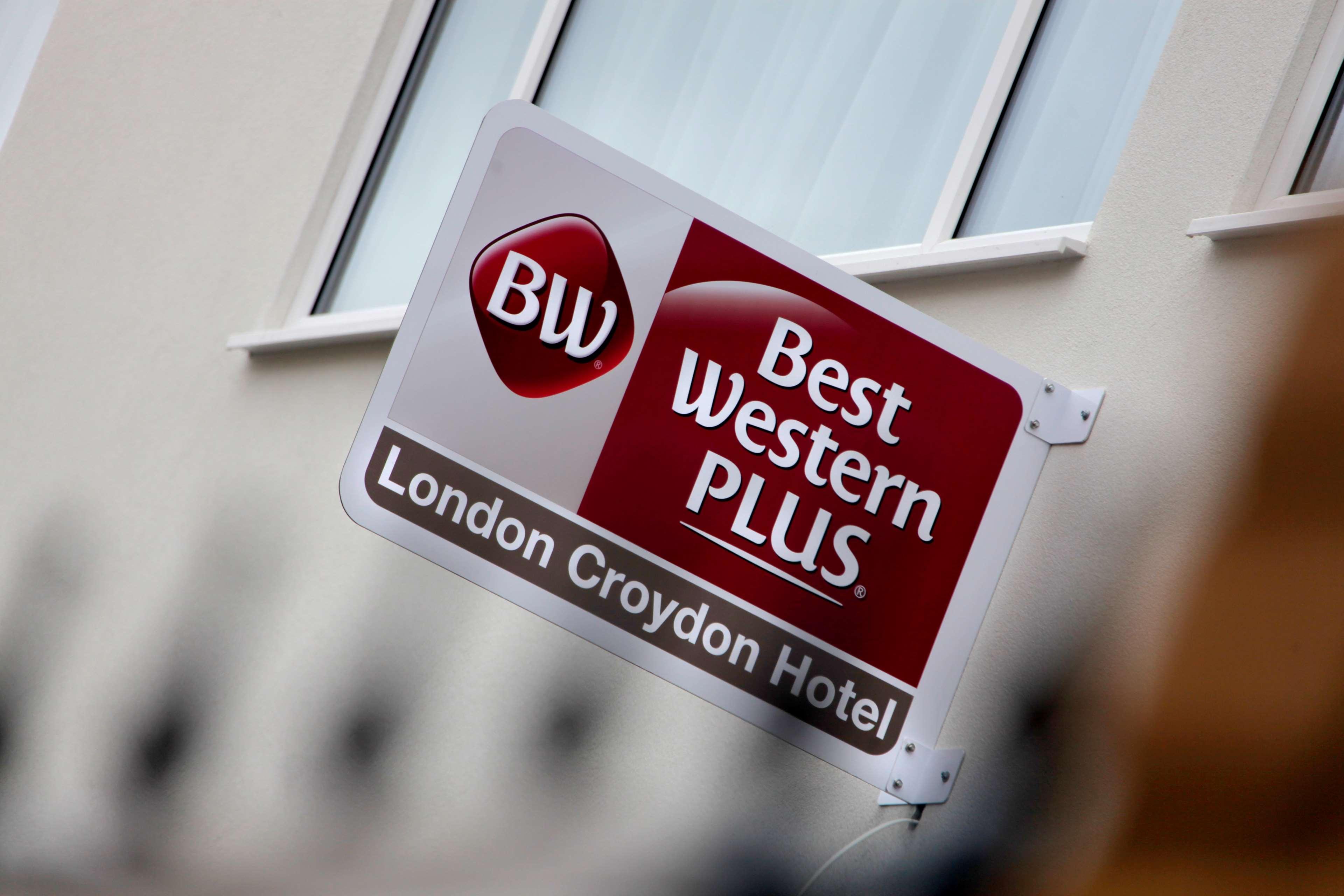 Best Western Plus London Croydon Aparthotel Exterior photo